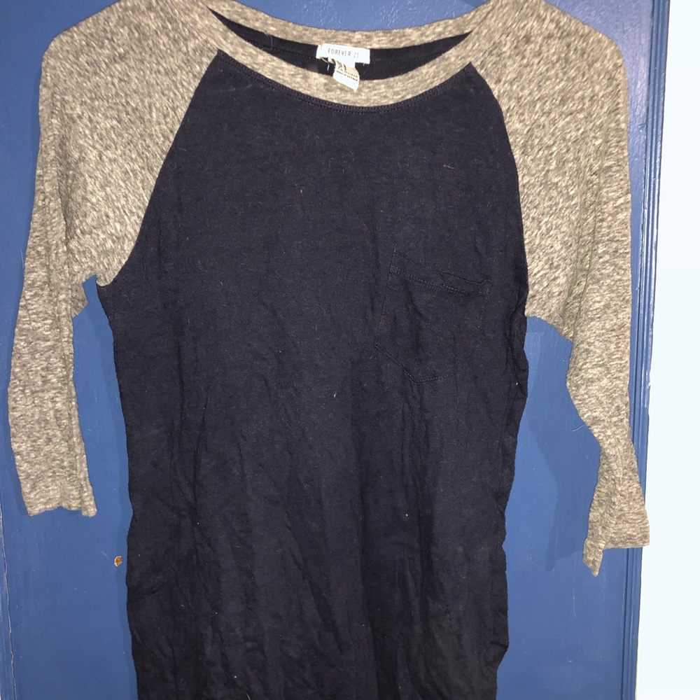 Forever 21 woman’s Baseball Tee